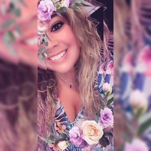 Meet your Posher, Lakin